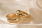 a picture of a pair of wedding rings